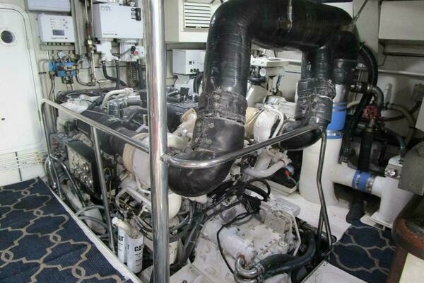 Cheoy Lee Sport Motor Yacht Yacht For Sale