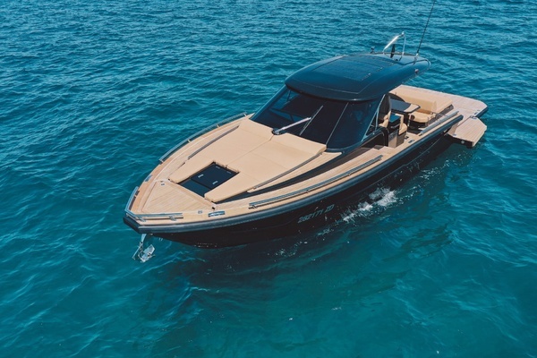 Photo of the 2027 Focus Motor Yachts Forza