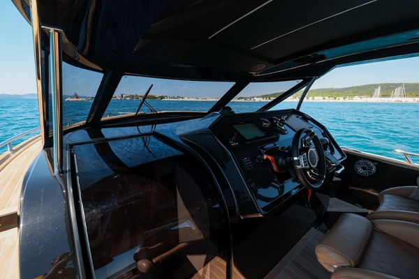 37ft Focus Motor Yachts Yacht For Sale
