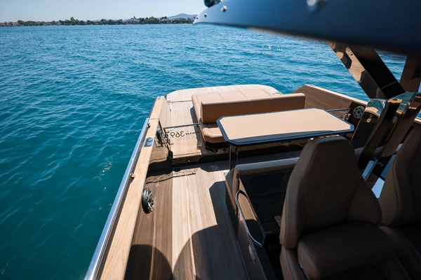 37ft Focus Motor Yachts Yacht For Sale
