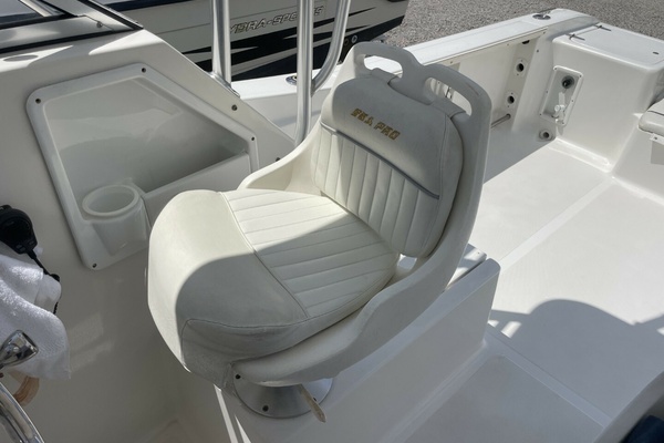 24ft Sea Pro Yacht For Sale