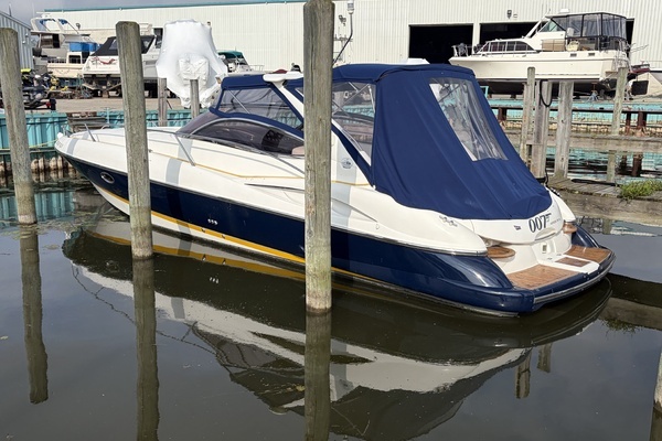 Photo of the 2000 Sunseeker 
