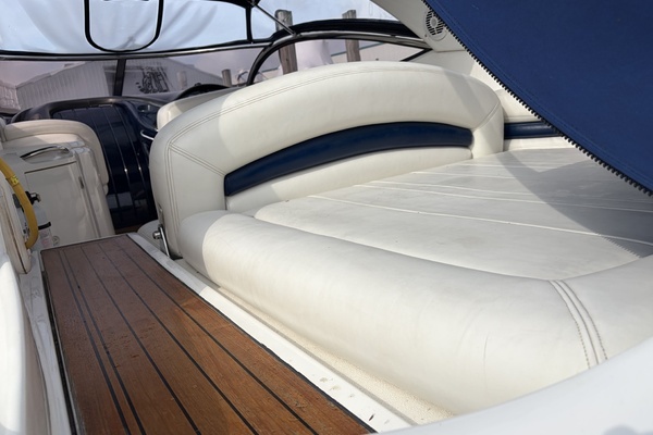 Photo of the 2000 Sunseeker 