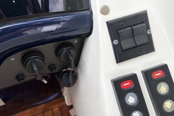 34ft Sunseeker Yacht For Sale