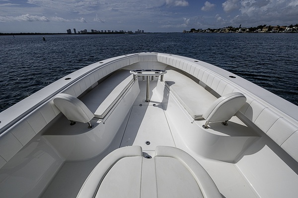 E Z WAY 41ft Bahama Yacht For Sale