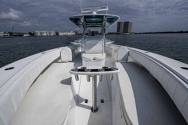 E Z WAY 41ft Bahama Yacht For Sale