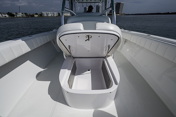 E Z WAY 41ft Bahama Yacht For Sale