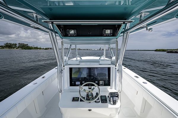 E Z WAY 41ft Bahama Yacht For Sale