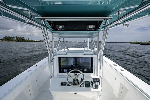Bahama Center Console Yacht For Sale