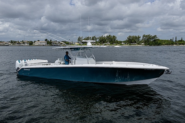 E Z WAY 41ft Bahama Yacht For Sale