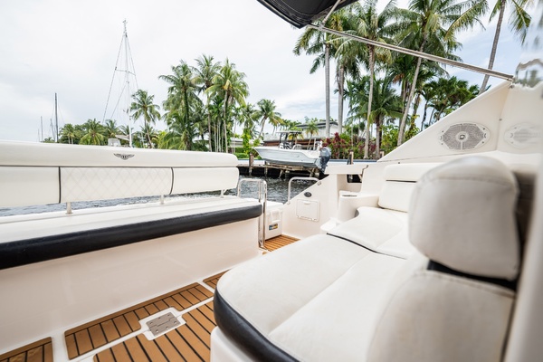 44ft Regal Yacht For Sale