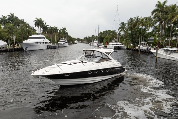 44ft Regal Yacht For Sale