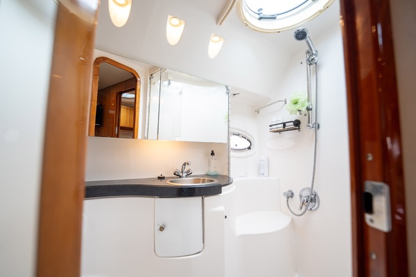 44ft Regal Yacht For Sale