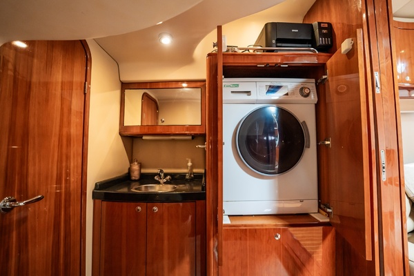 44ft Regal Yacht For Sale