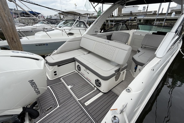 25ft Sea Ray Yacht For Sale