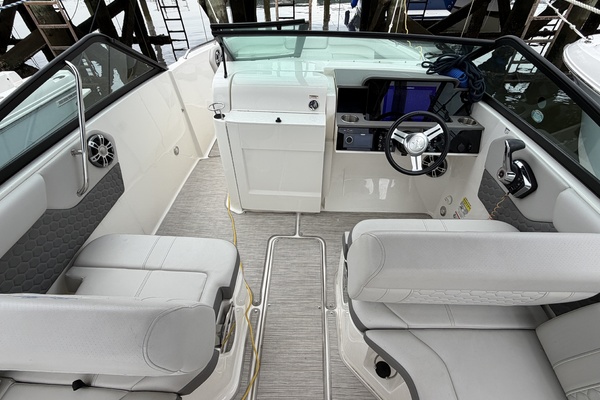 25ft Sea Ray Yacht For Sale