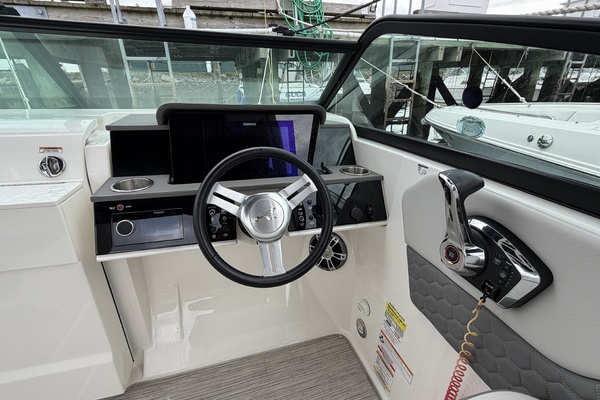 25ft Sea Ray Yacht For Sale