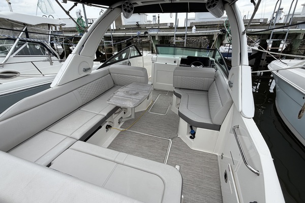 25ft Sea Ray Yacht For Sale