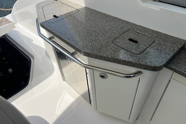 Pulling Chocks 33ft Chaparral Yacht For Sale