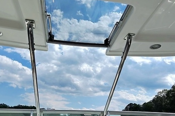 Pulling Chocks 33ft Chaparral Yacht For Sale