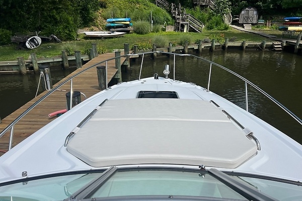 Pulling Chocks 33ft Chaparral Yacht For Sale