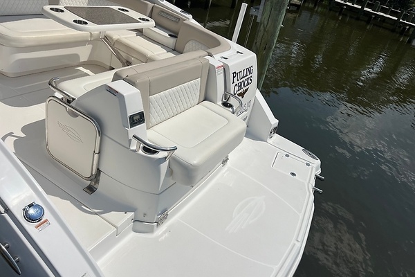 Pulling Chocks 33ft Chaparral Yacht For Sale