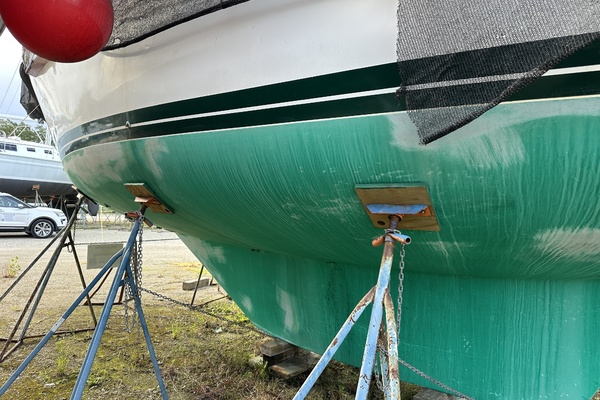 Sweet Emotion 42ft Endeavour Yacht For Sale