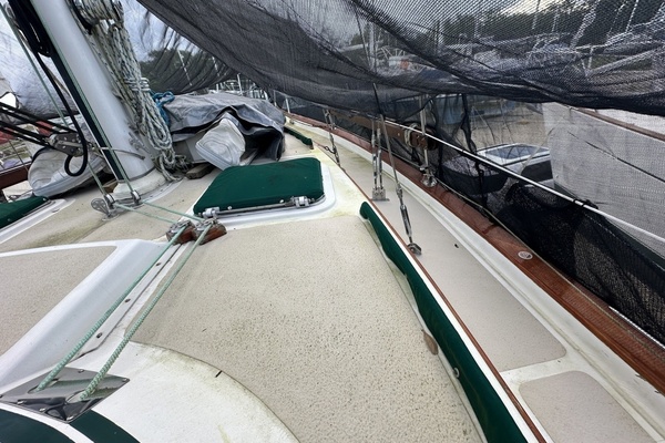 Sweet Emotion 42ft Endeavour Yacht For Sale