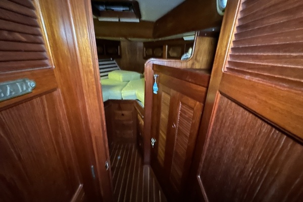 Sweet Emotion 42ft Endeavour Yacht For Sale