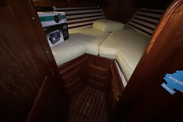 Sweet Emotion 42ft Endeavour Yacht For Sale