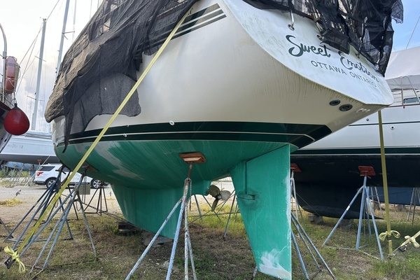 Sweet Emotion 42ft Endeavour Yacht For Sale