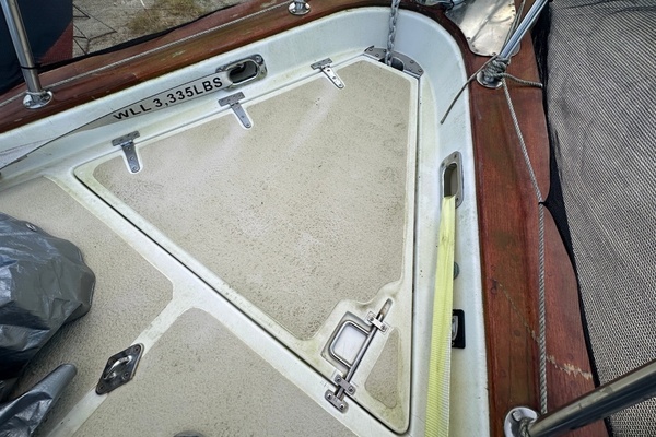 Sweet Emotion 42ft Endeavour Yacht For Sale