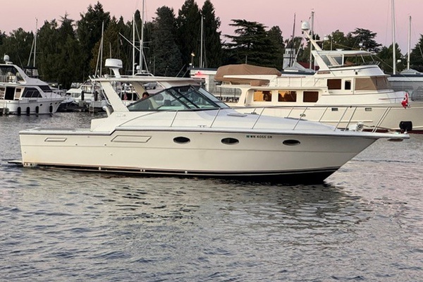 33ft Tiara Yachts Yacht For Sale