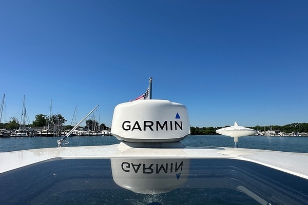 Aim High 33ft Chaparral Yacht For Sale
