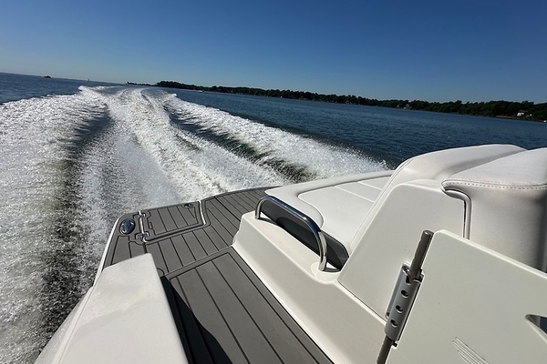 Aim High 33ft Chaparral Yacht For Sale