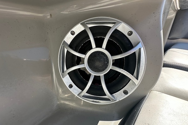 Aim High 33ft Chaparral Yacht For Sale