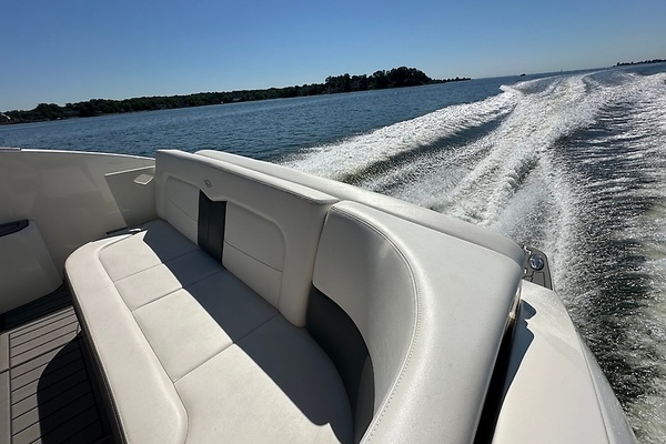 Aim High 33ft Chaparral Yacht For Sale