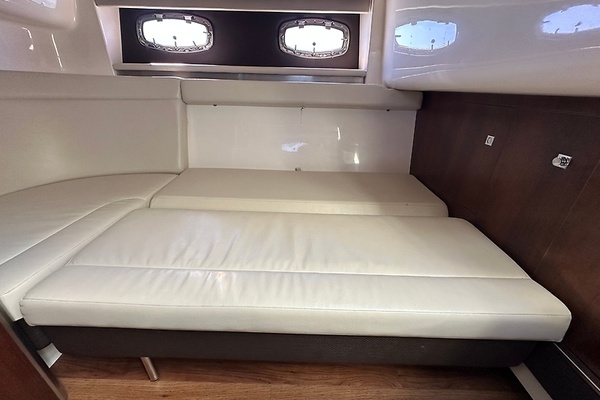 Aim High 33ft Chaparral Yacht For Sale