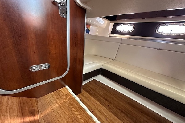 Aim High 33ft Chaparral Yacht For Sale