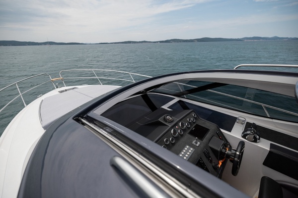 36ft Focus Motor Yachts Yacht For Sale