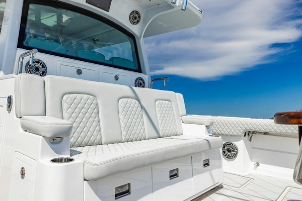 HCB Suenos Yacht For Sale