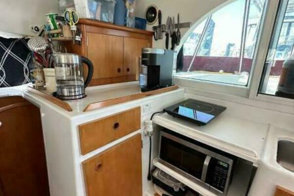 Herkee 38ft Lagoon Yacht For Sale