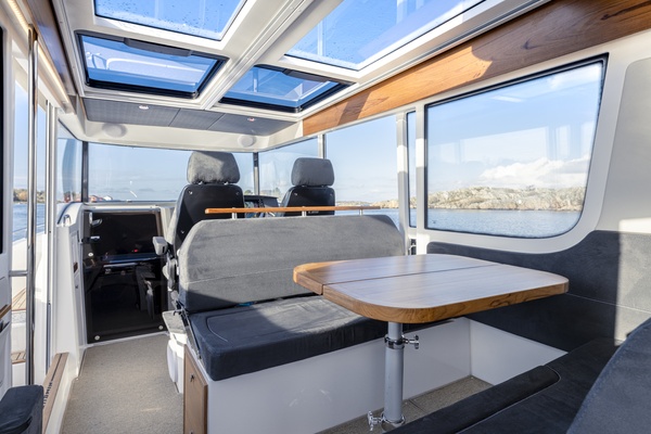 42ft Nimbus Yacht For Sale