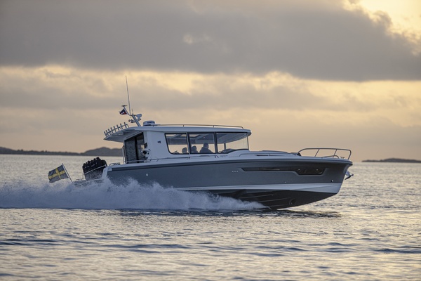 42ft Nimbus Yacht For Sale