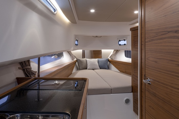 42ft Nimbus Yacht For Sale