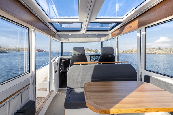 42ft Nimbus Yacht For Sale