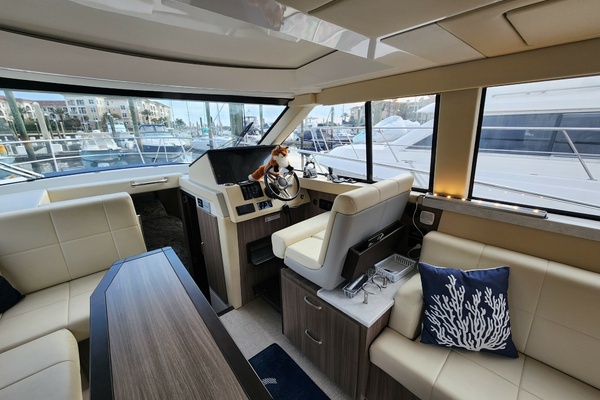Fox Yot 38ft Regal Yacht For Sale