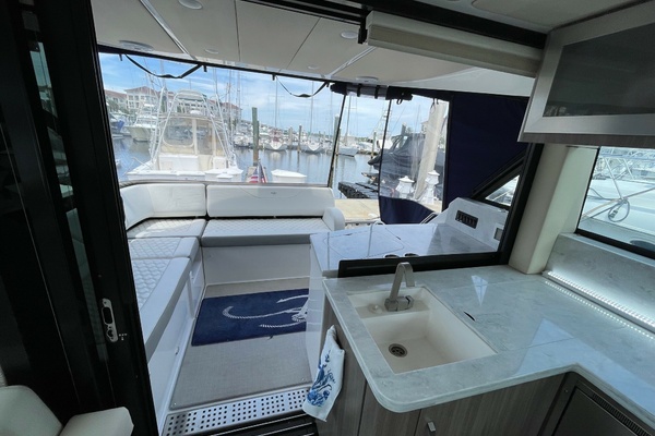 Fox Yot 38ft Regal Yacht For Sale