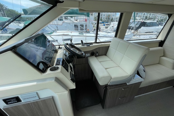 Fox Yot 38ft Regal Yacht For Sale