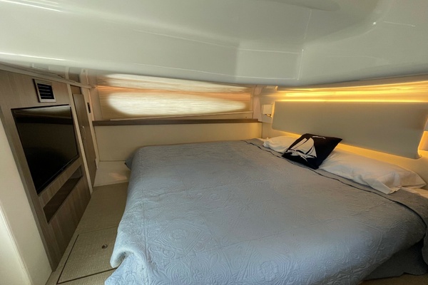Fox Yot 38ft Regal Yacht For Sale